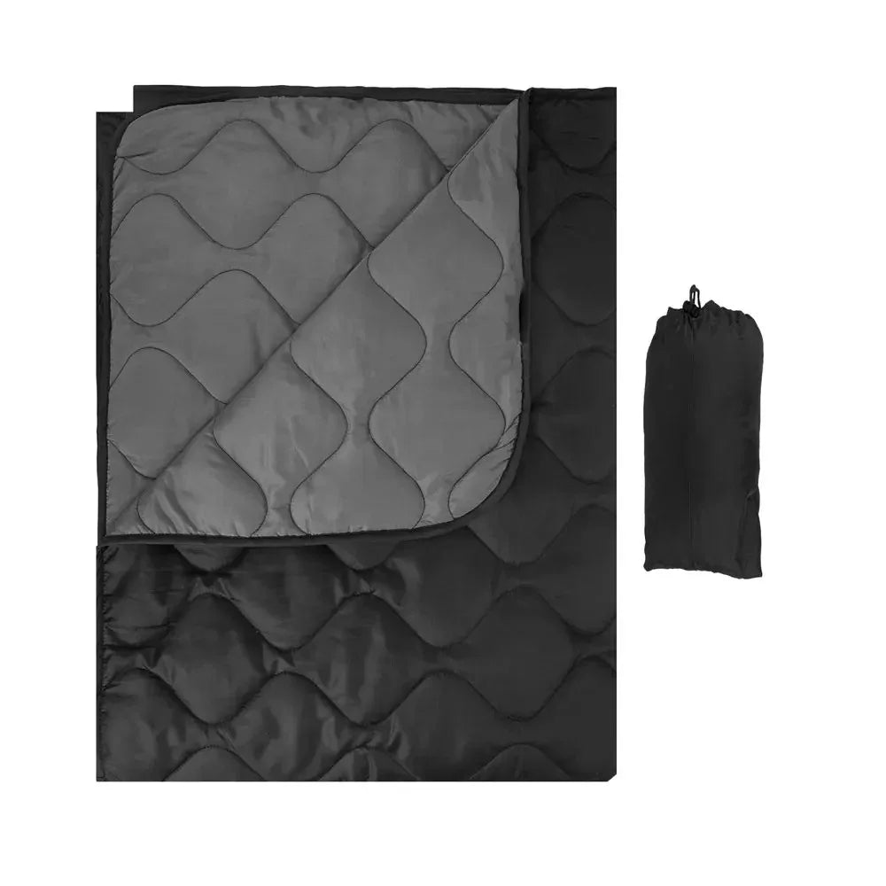 Camouflage camping blanket in black, ideal for outdoor use and easy storage