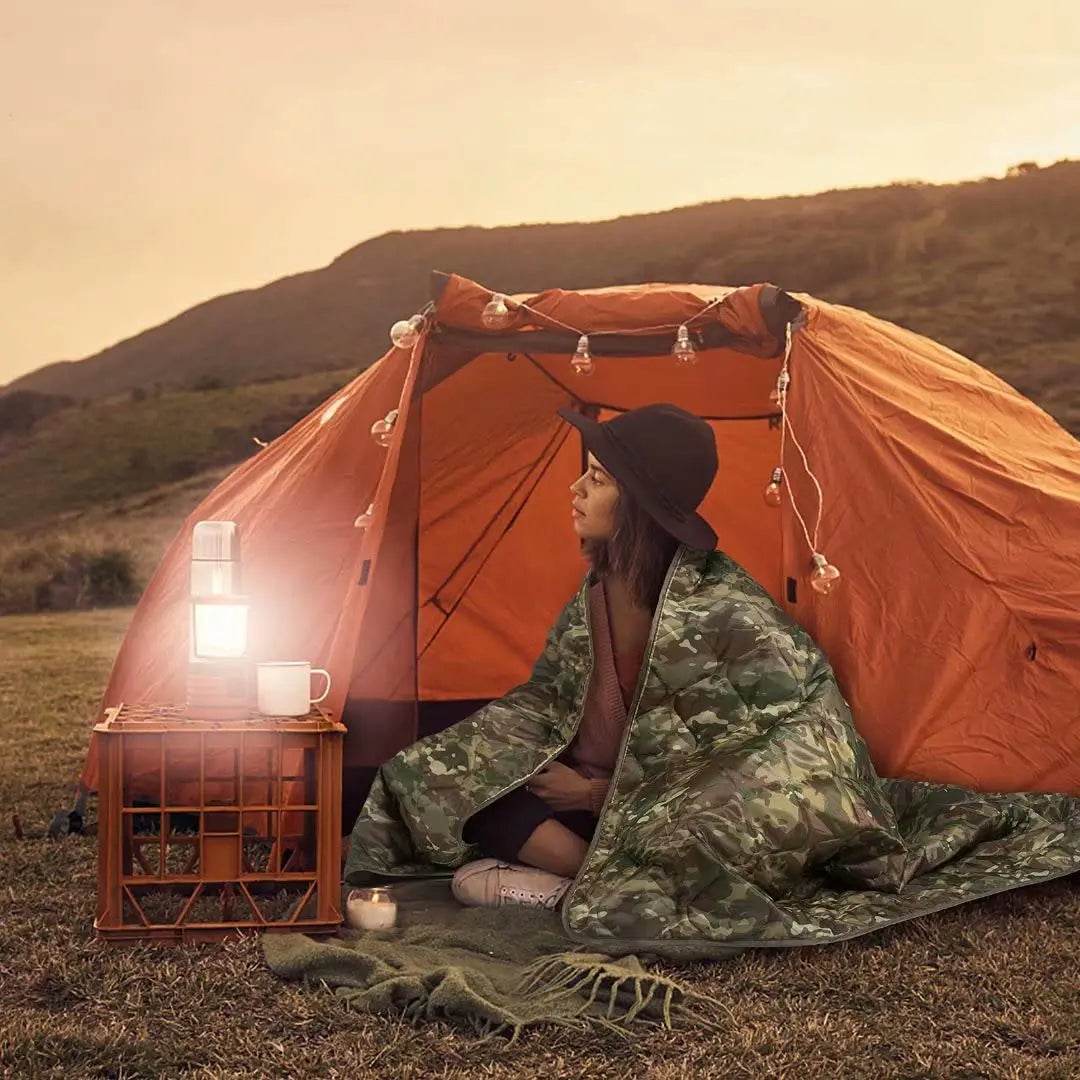 Camouflage Warm Camping Blanket with Carry Bag - Military-Outdoors.com