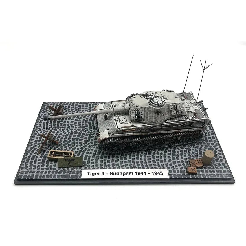 German Tiger II model kit depicting a tank in Budapest 1944-1945