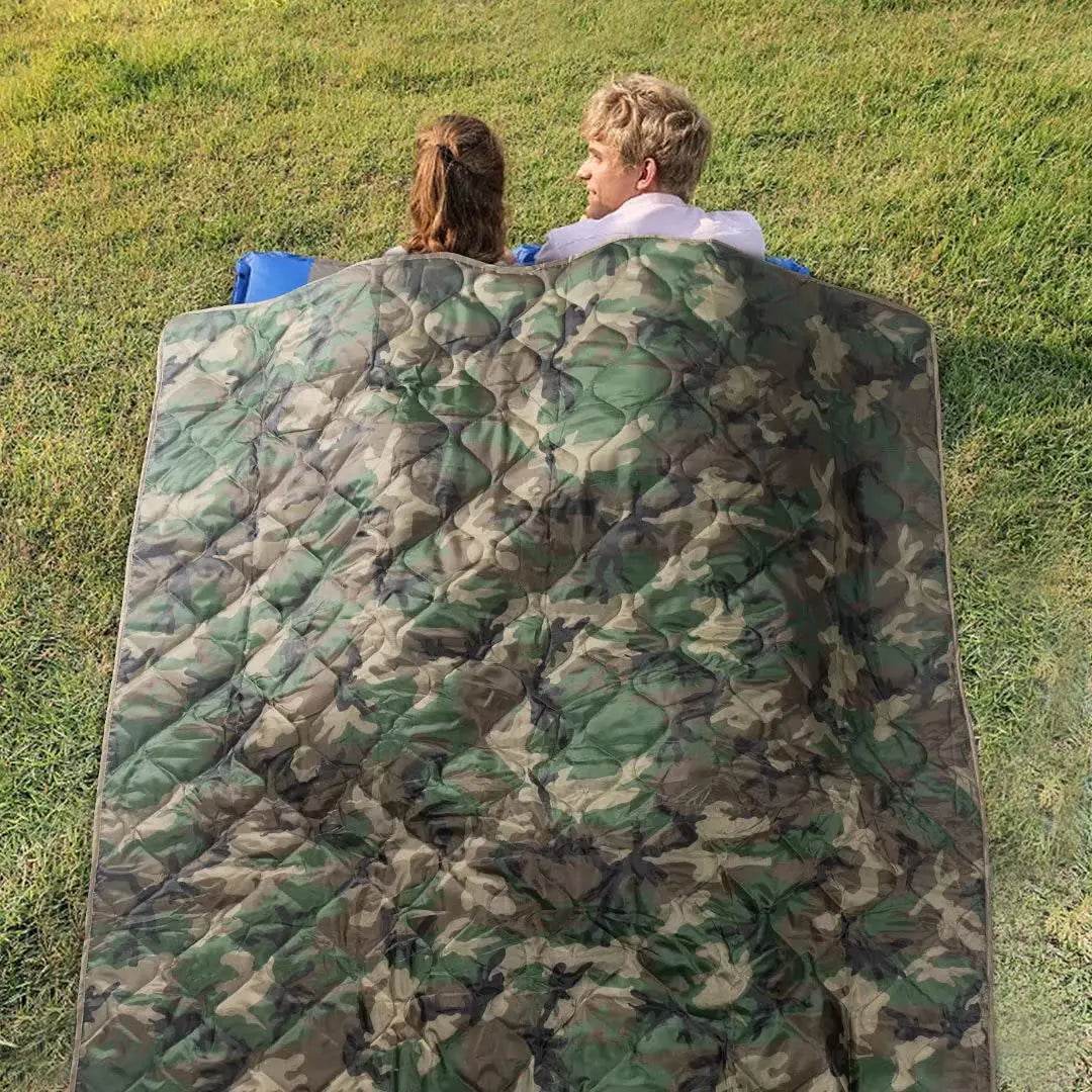Camouflage Warm Camping Blanket with Carry Bag - Military-Outdoors.com