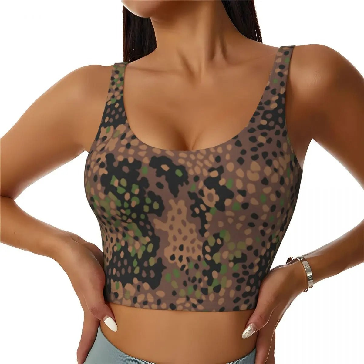 Camouflage sports bra for women with a stylish and comfortable cropped design