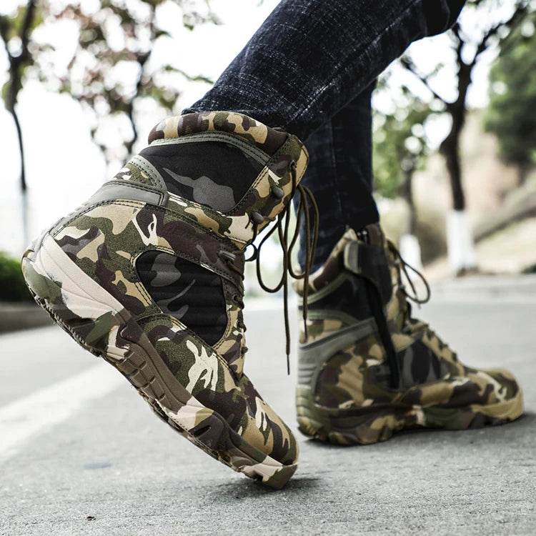 Camouflage Outdoor Boots for Tactical Use with Enhanced Traction