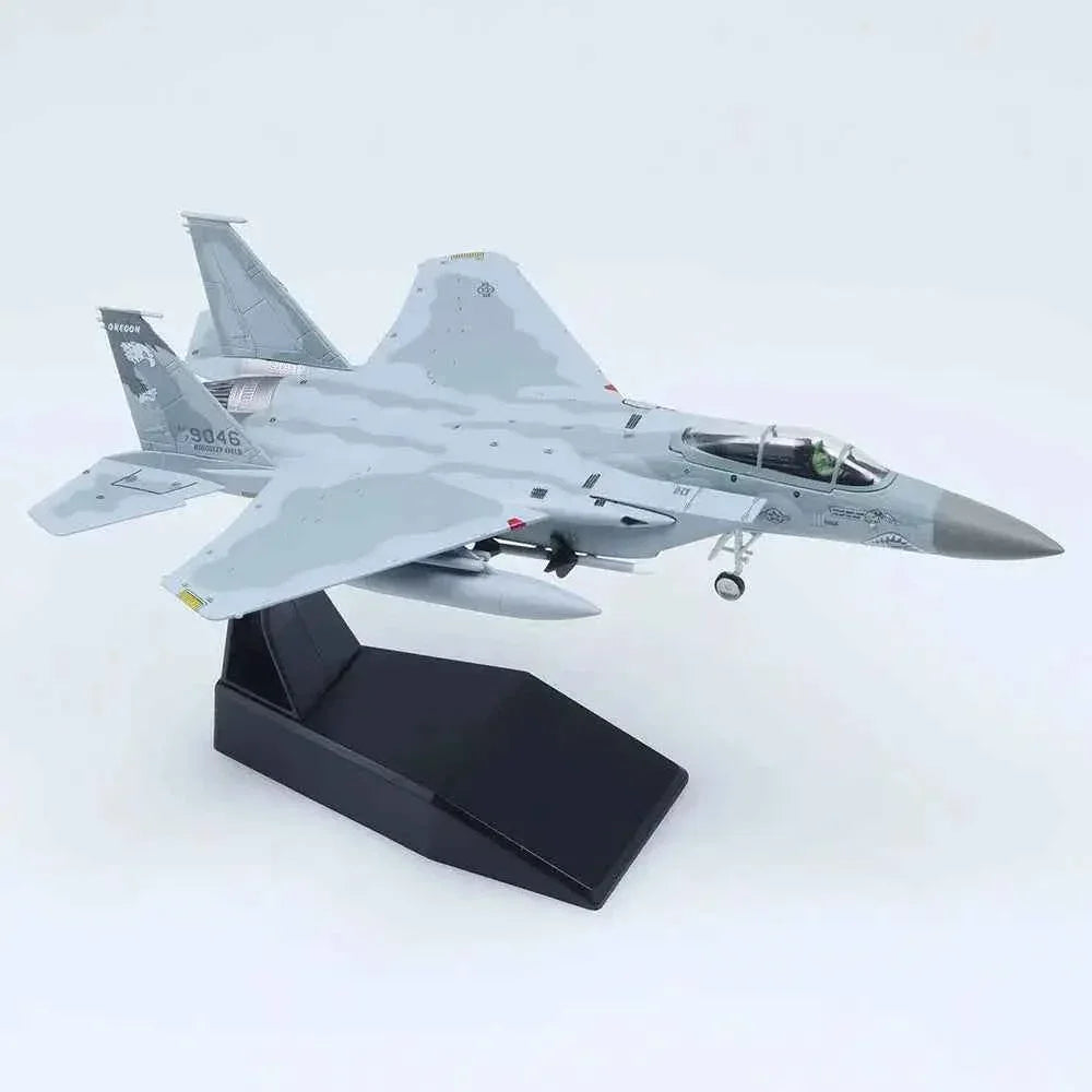 F-15C Eagle metal model in gray with detailed features for collectors