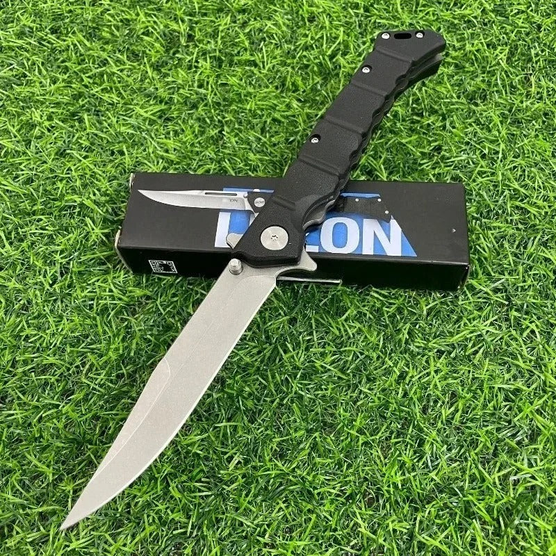 Folding utility knife with stainless steel blade and black handle