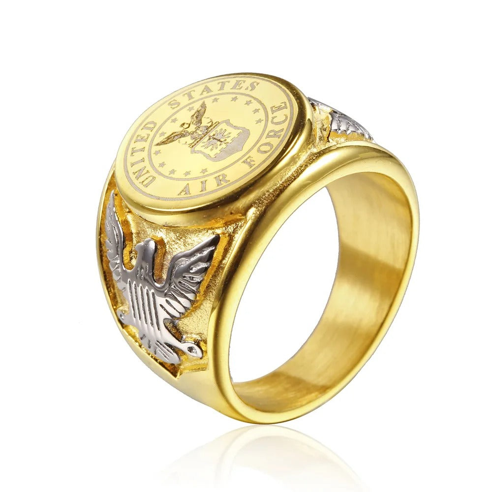Gold US Army ring with eagle emblem and United States Air Force insignia