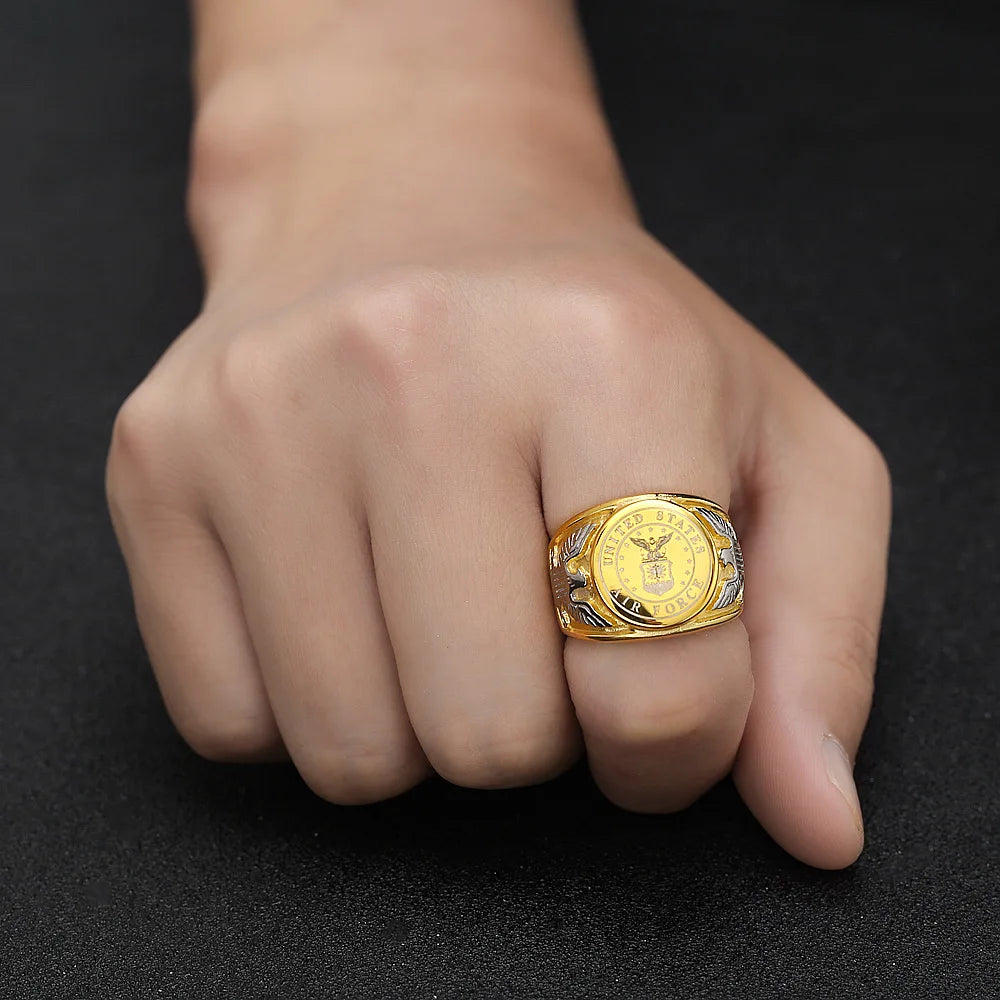 Gold US Army ring with detailed emblem for proud military affiliation