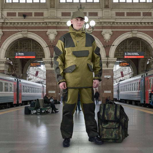 Gorka 4 Russian combat suit in green, ideal for outdoor and military activities