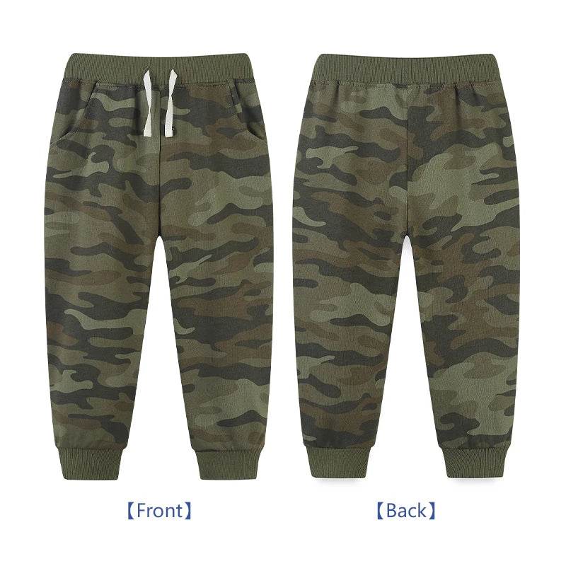 Kids camouflage sweatpants in green, perfect for outdoor play or casual wear