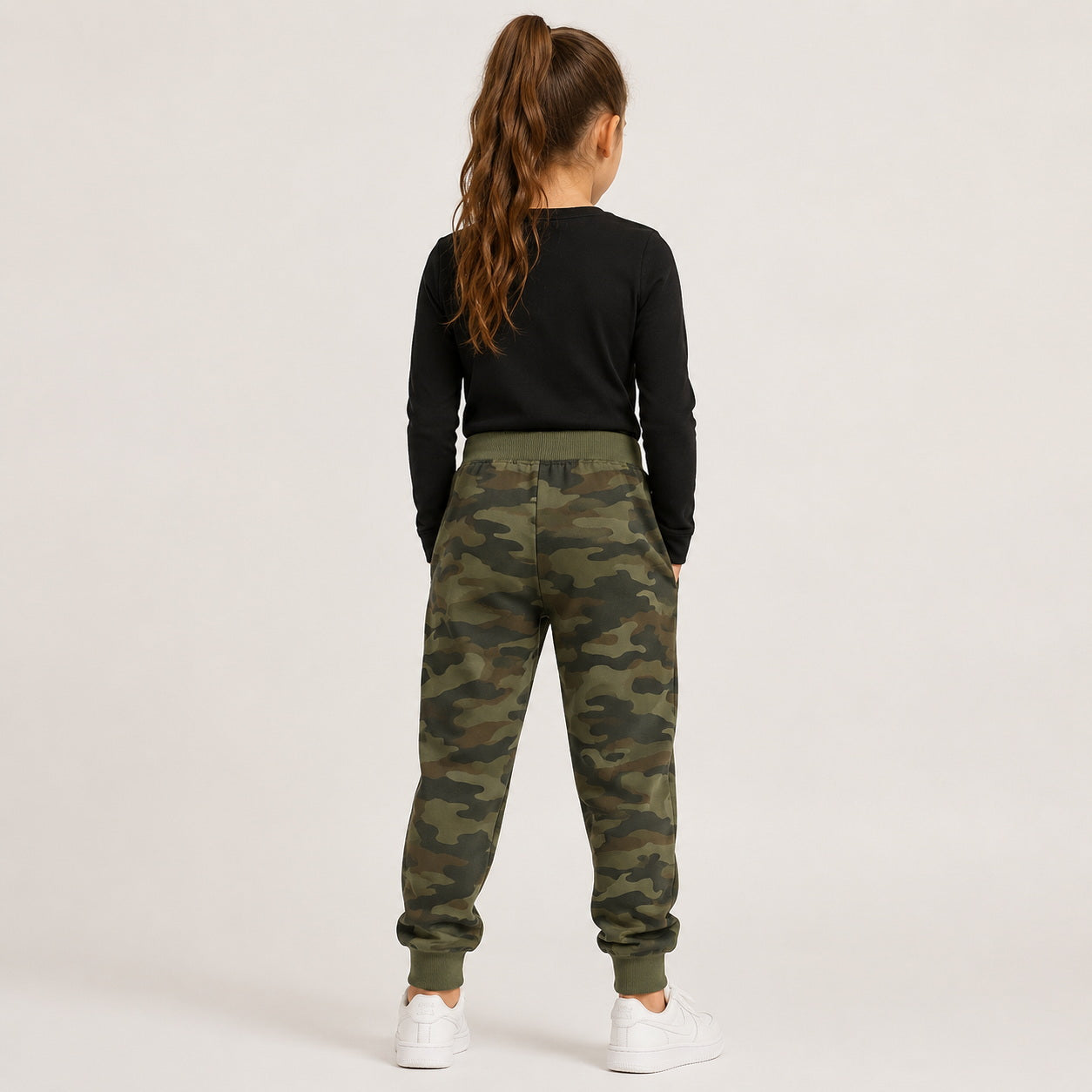 Kids camouflage sweatpants in green for comfortable outdoor play
