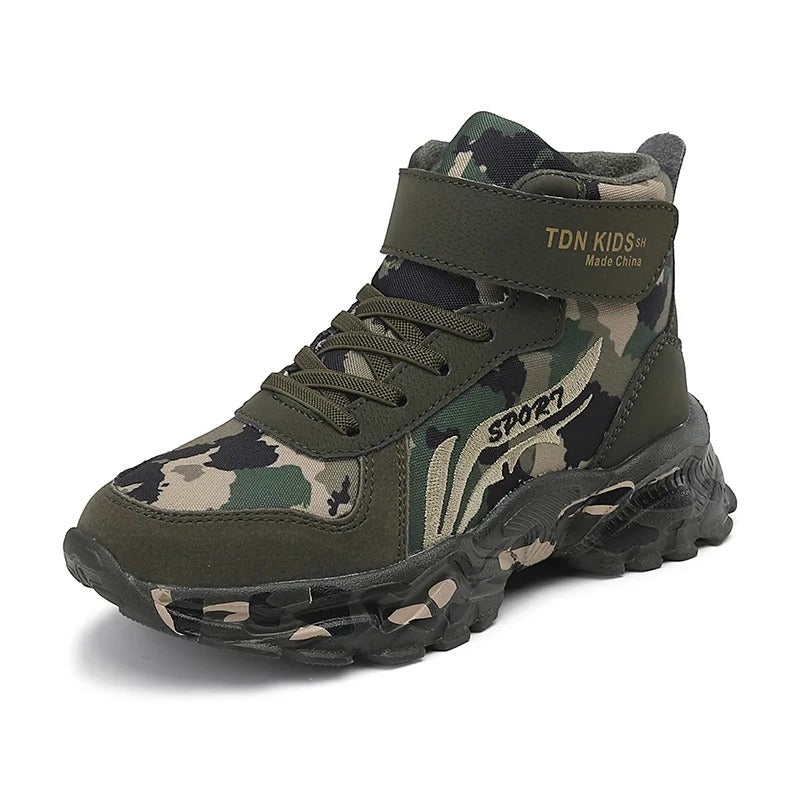 Kids Warm Sneakers in Camo Green with Supportive Ankle Design