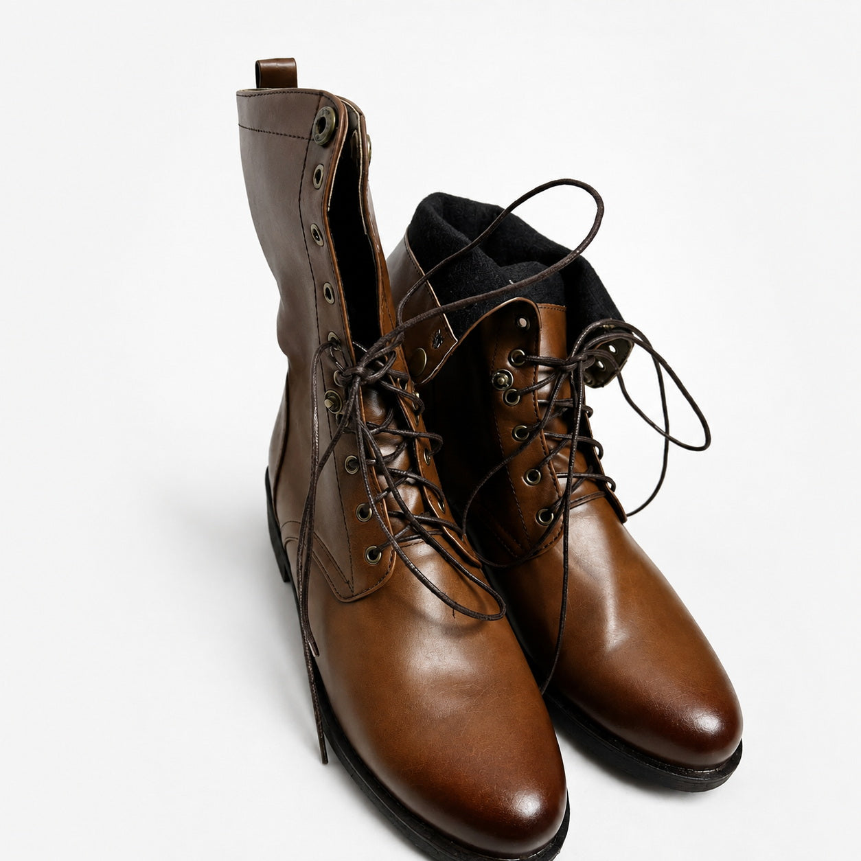 Brown Medieval boots with durable design for outdoor adventures