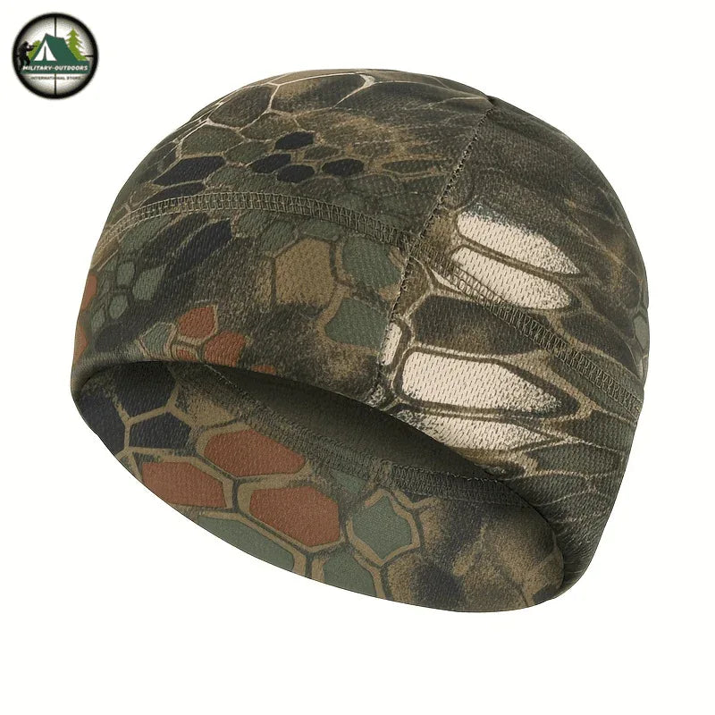 Camo-patterned windproof fleece winter cap for outdoor activities in cold weather