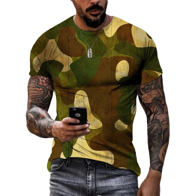 Military Style T-Shirt in Camouflage Pattern for Casual Outdoor Wear