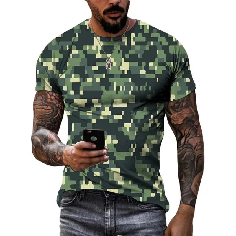 Military Style T-Shirt in Camo Print for Casual Wear