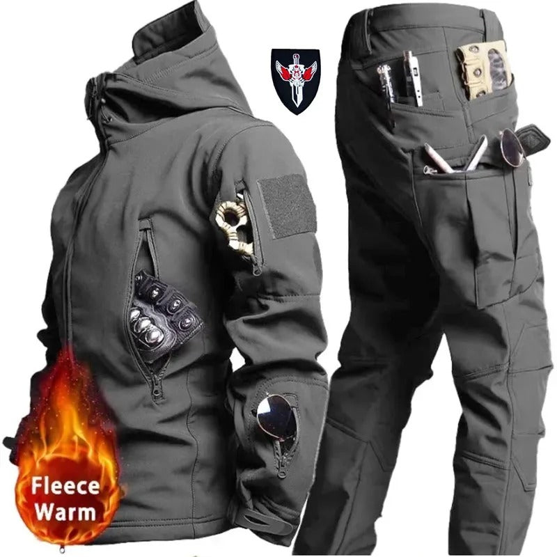 Men's Gray Outdoor Camouflage Suit with Warm Fleece Lining for Cold Weather