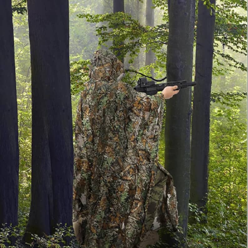 Outdoor leaf mantle camouflage suit designed for hunting and outdoor use