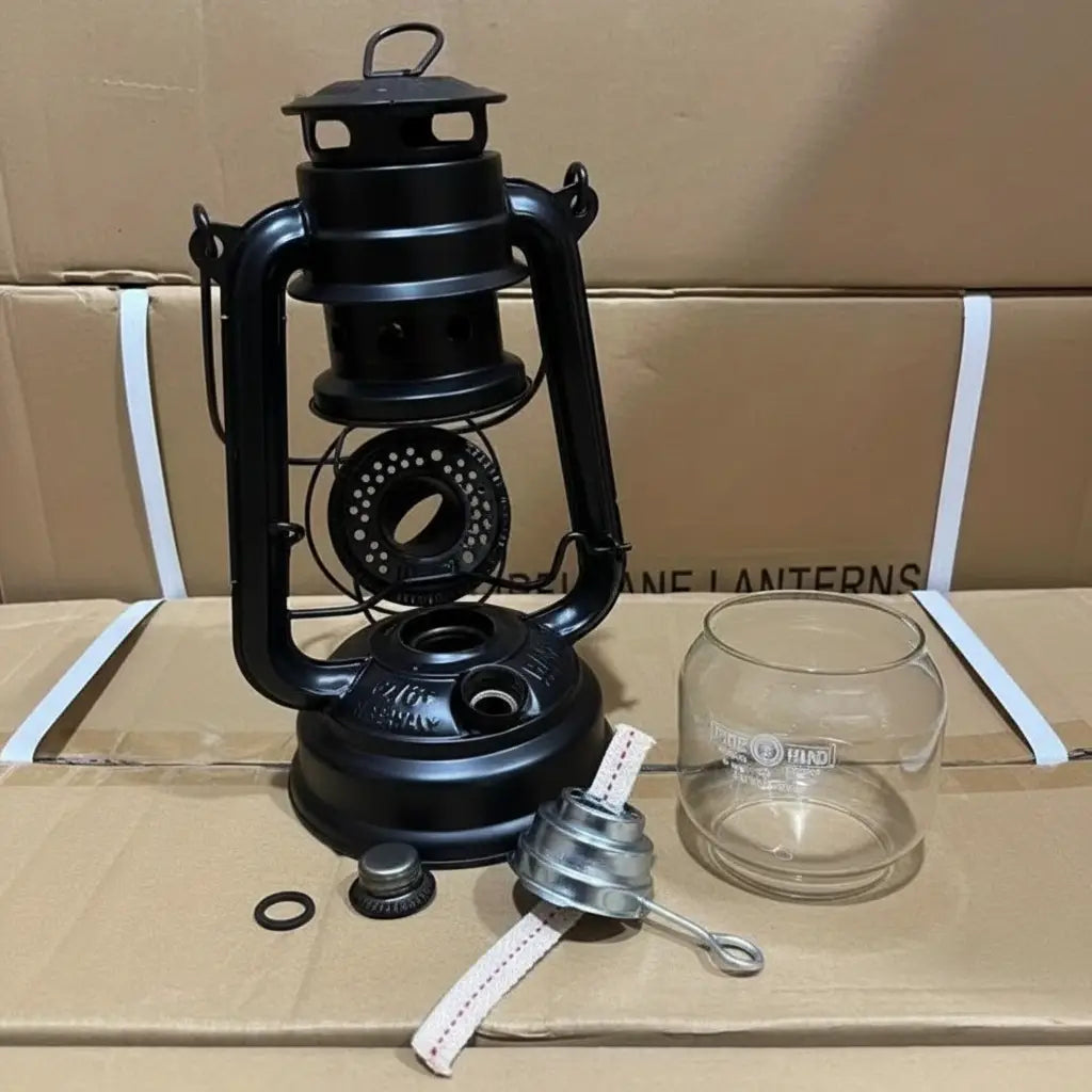 Retro Kerosene Lamp in Black, ideal for camping and outdoor illumination