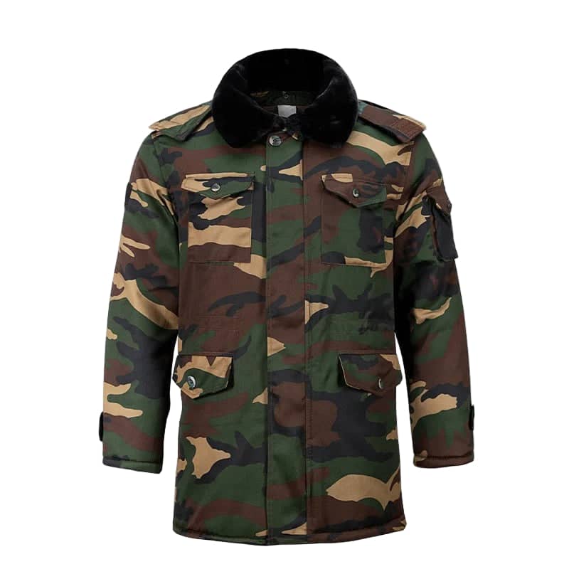 Camouflage Winter Outdoor Coat with warm lining and multiple pockets