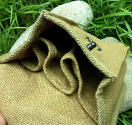 Accurate Repro WWII US Magazine Ammo Pouch - Military-Outdoors.com